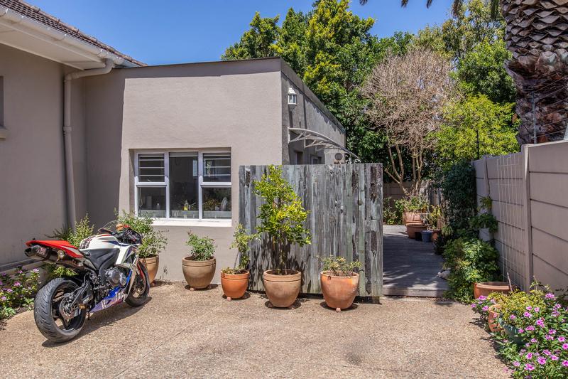 4 Bedroom Property for Sale in Bergvliet Western Cape